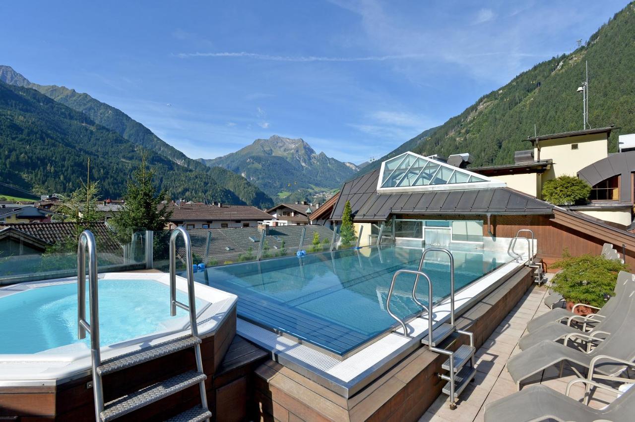 Manni Home - Rooms & Apartments Mayrhofen Exterior foto